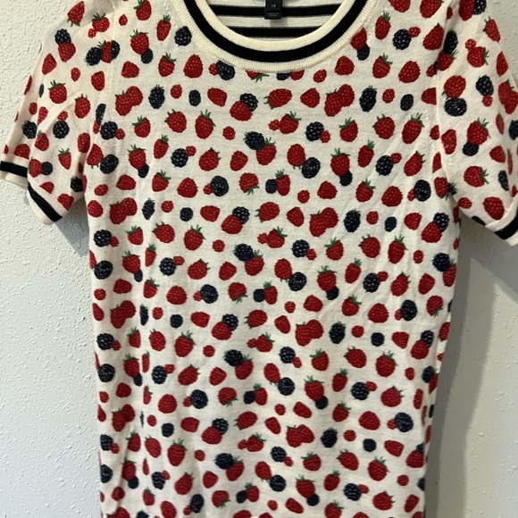 J Crew Berries sweater - Picture 4 of 6